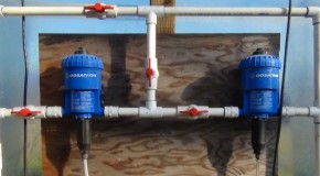 Injectors for outdoor garden fertigation